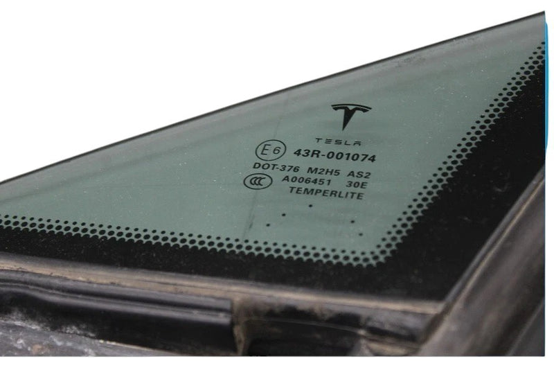 Load image into Gallery viewer, 12-16 Tesla Model S Front Left Driver Side Triangle Window Glass 43R001074 Oem