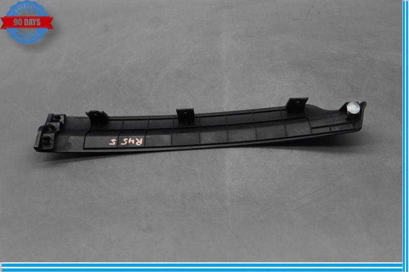 Load image into Gallery viewer, 17-20 Genesis G80 Front Right Passenger Side Seat Outer Trim Cover Black Oem