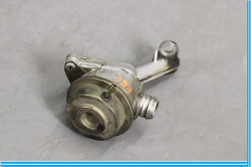 Load image into Gallery viewer, Mercedes W219 CLS500 S500 Engine Motor Smog Air Pump Check Valve Left/Right Oem