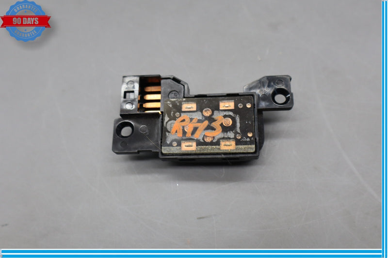 Load image into Gallery viewer, 01-06 Lexus LS430 SC430 Front Right Side Seat Lumbar Control Switch Oem