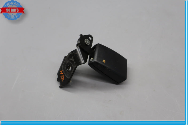 Load image into Gallery viewer, 10-17 Mercedes W207 E350 E550 Rear Left Side Seat Belt Seatbelt Buckle Oem