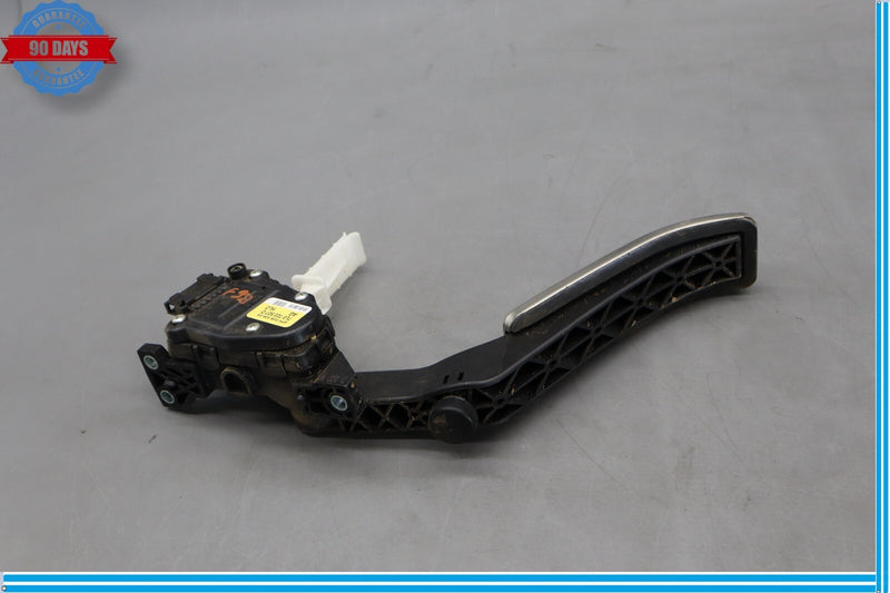 Load image into Gallery viewer, 11-18 Volkswagen VW Touareg Engine Gas Accelerator Acceleration Pedal Oem