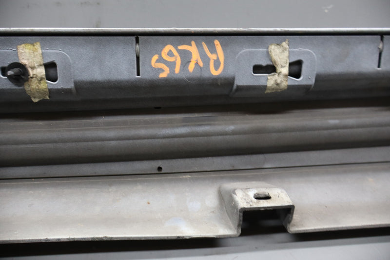 Load image into Gallery viewer, 10-17 BMW 535i 550i GT F07 Right Passenger Side Rocker Skirt Cover Molding Oem