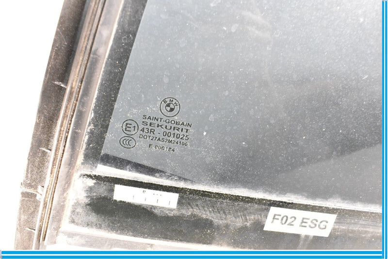 Load image into Gallery viewer, 09-15 BMW 750i F02 F10 Rear Left Driver Side Door Quarter Window Auto Glass Oem