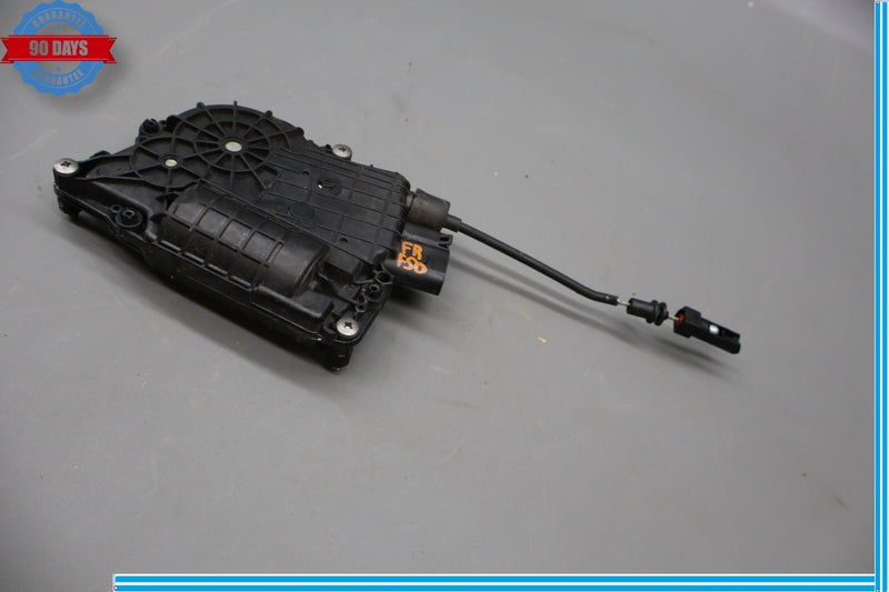 Load image into Gallery viewer, 09-16 BMW 750Li Xdrive 528i Front Right Passenger Soft Close Door Actuator Oem