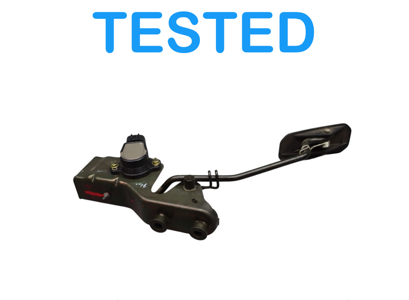 Load image into Gallery viewer, 01-10 Lexus SC430 Z40 Engine Gas Accelerator Pedal W/ Position Sensor Oem