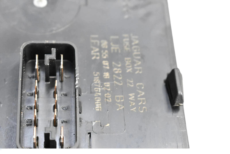 Load image into Gallery viewer, 00-03 Jaguar XKR XK8 X100 Rear Trunk Boot Fuse Relay Junction Box LJE2822BA Oem