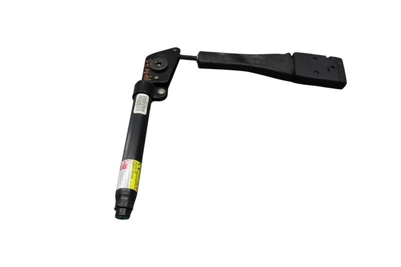 Load image into Gallery viewer, 15-20 Hyundai Genesis Front Right Passenger Side Seat Belt Seatbelt Buckle Oem