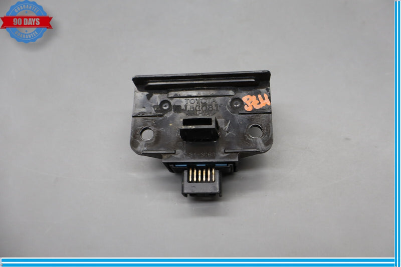 Load image into Gallery viewer, 07-17 Lexus LS460 Power Trunk Close Lid Control Switch Button 15C081 Oem