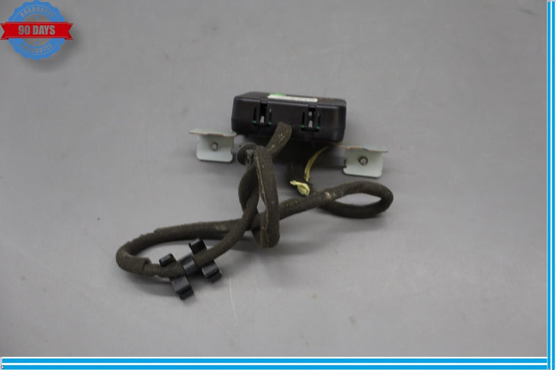 Load image into Gallery viewer, 15-20 Hyundai Genesis Center Dash Navigation GPS Antenna Receiver Module Oem