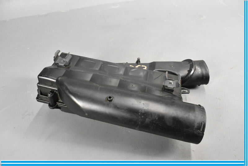 Load image into Gallery viewer, 07-13 Mercedes S550 S600 CL550 W216 Air Intake Cleaner Box Left A2780900101 Oem