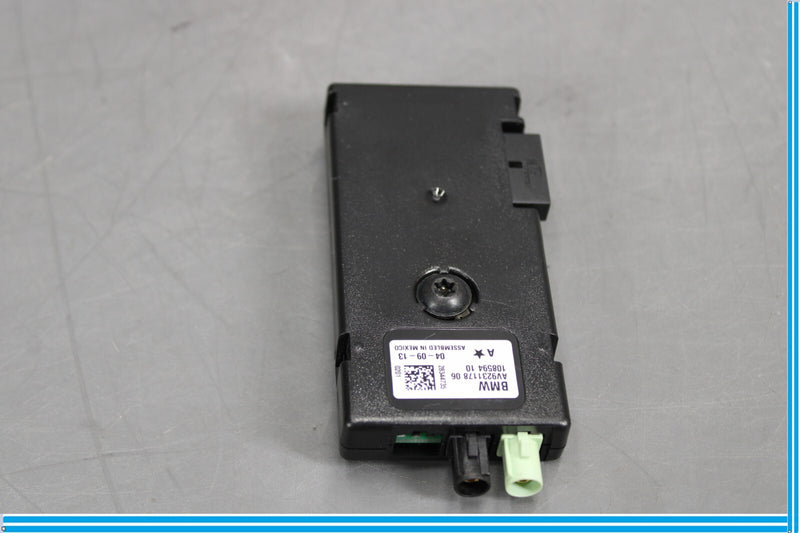 Load image into Gallery viewer, 12-18 BMW 320i 328i F30 AM FM Antenna Amplifier Booster Control Module Oem