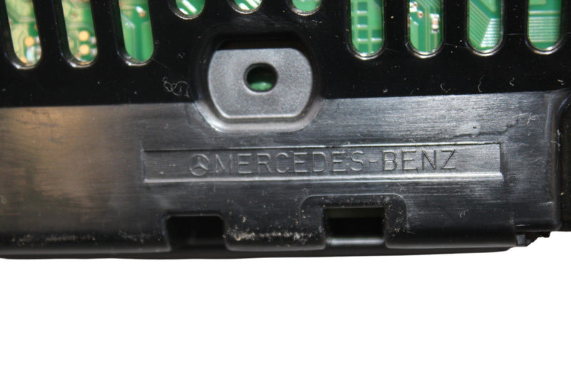 Load image into Gallery viewer, 10-16 Mercedes W212 E350 CLS550 Speedometer Instrument Cluster Gauge Oem