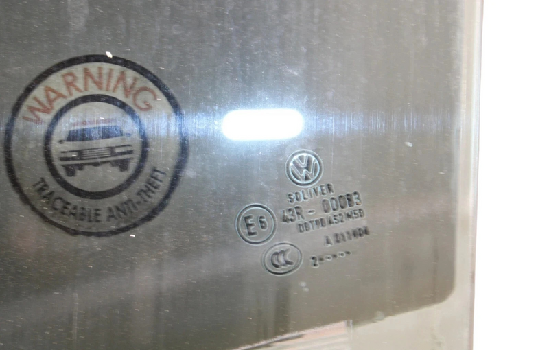 Load image into Gallery viewer, 13-17 Volkswagen VW CC Front Left Driver Side Door Window Glass 3C8845201C Oem