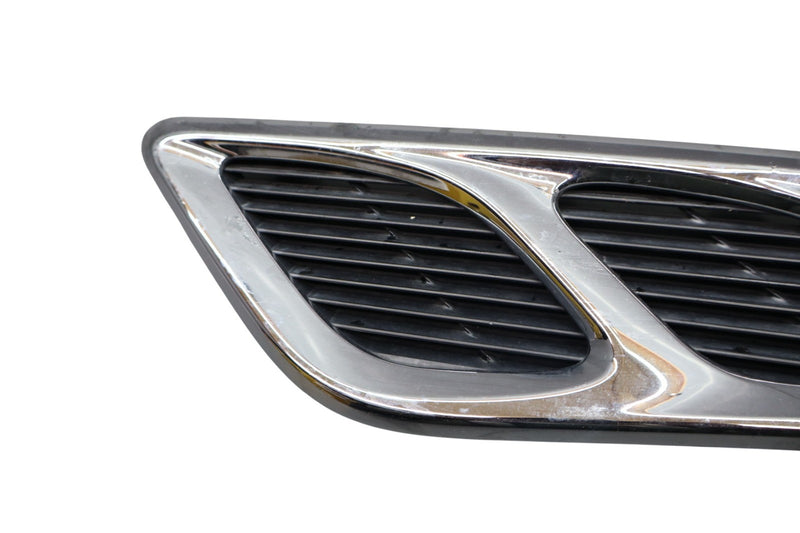 Load image into Gallery viewer, 11-17 Infiniti QX56 QX80 Front Right Passenger Side Fender Vent Grille Oem