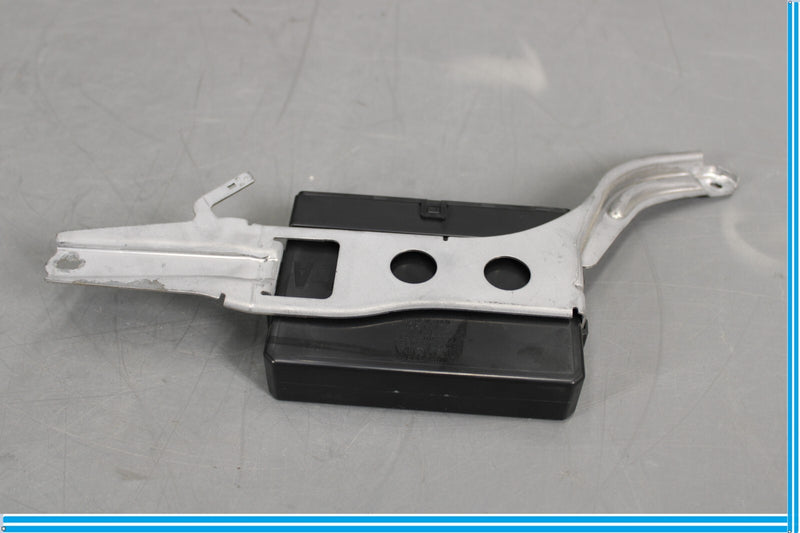 Load image into Gallery viewer, 07-09 Lexus LS460 Front Left Driver Door Multiplex Control Module Oem