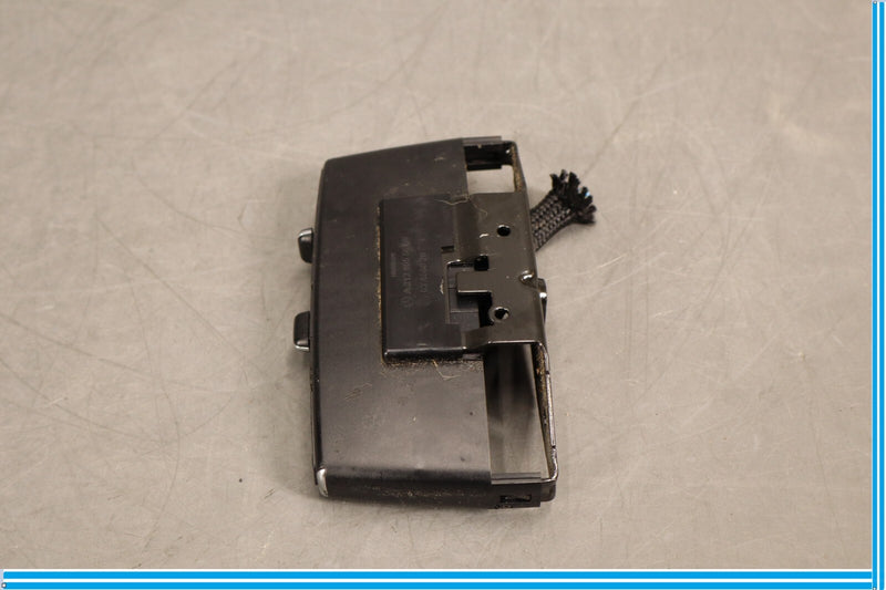 Load image into Gallery viewer, 10-14 Mercedes E500 E350 CLS550 Front Left Side Seat Vacuum Valve Switch Oem