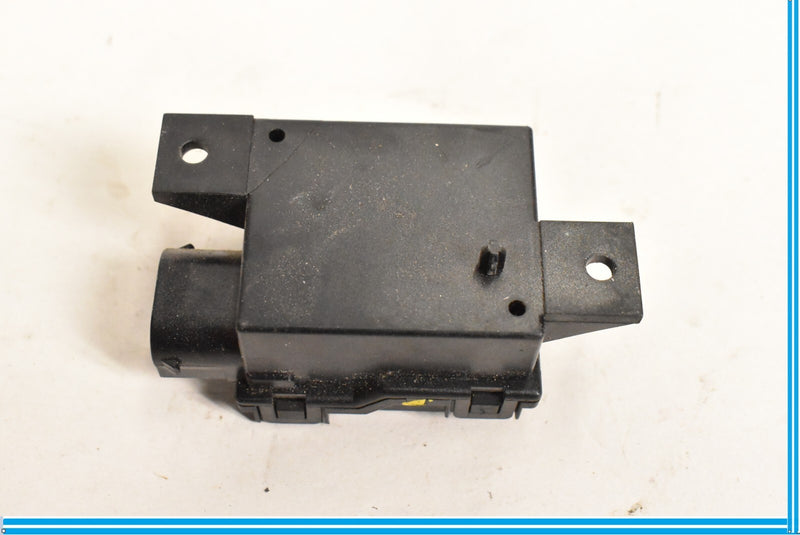 Load image into Gallery viewer, 03-06 Mercedes SL500 SL600 R230 Seat Belt Tensioner Sensor Module Unit Oem