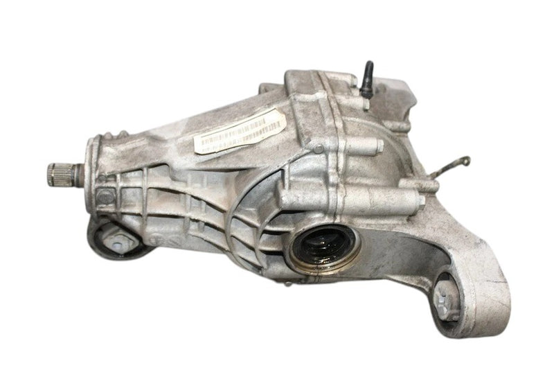 Load image into Gallery viewer, 11-16 Volkswagen Touareg VW Rear Axle Differential Carrier Diff Assembly Oem