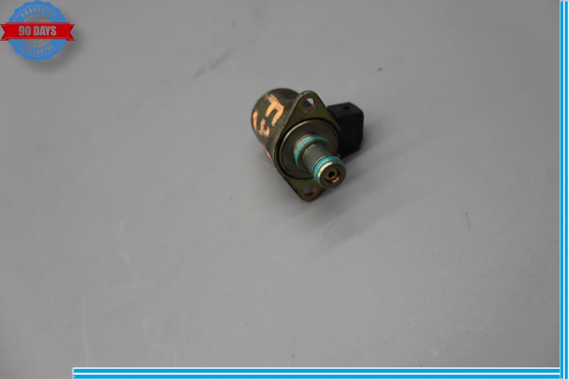 Load image into Gallery viewer, 00-06 Mercedes W209 CLK500 SL500 E500 E55 Rack And Pinion Sensor 2204600184 Oem