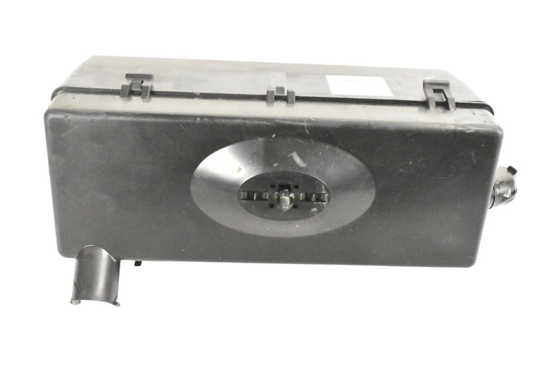 Load image into Gallery viewer, 14-17 Maserati Ghibli Power Distribution Fuse Relay Junction Box 670008649 Oem