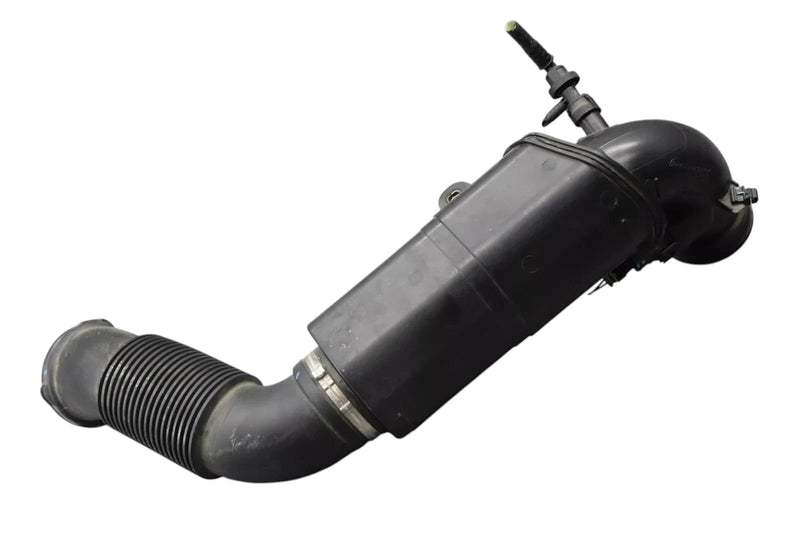 Load image into Gallery viewer, 16-21 BMW X1 Turbocharger Intercooler Air Duct Tube Hose Pipe 13717619268 OEM