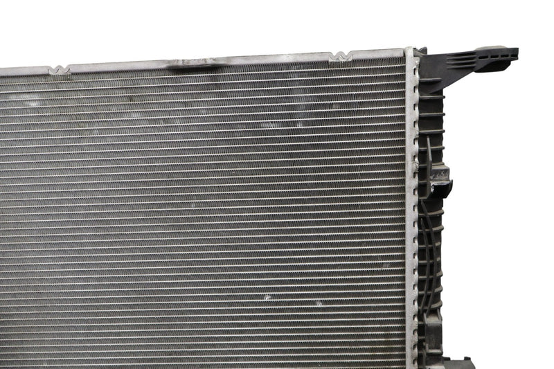Load image into Gallery viewer, 09-16 Audi A7 A6 Quattro Engine Motor Cooling Coolant Radiator 8K0121251H Oem