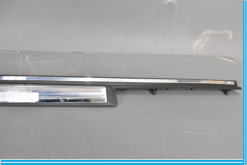 Load image into Gallery viewer, 03-06 Mercedes S500 S600 Front Right Passenger Side Door Sill Scuff Plate Oem