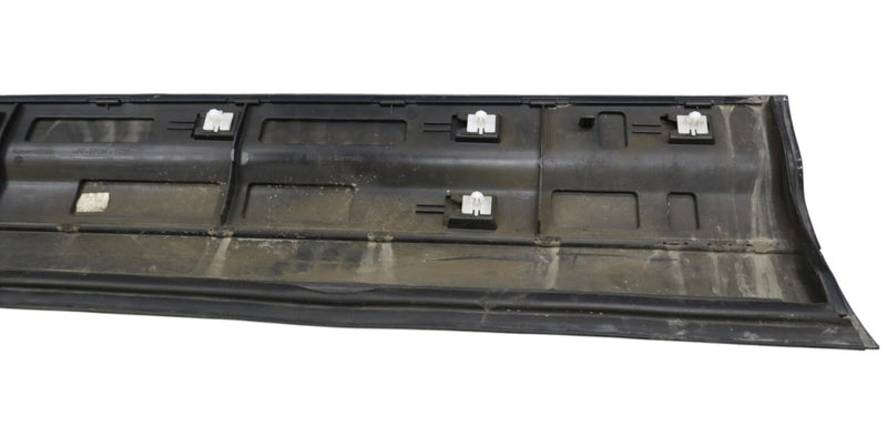 Load image into Gallery viewer, 11-18 Porsche Cayenne 958 Turbo Front Right Side Lower Door Molding Oem