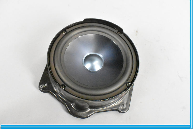 Load image into Gallery viewer, 07-13 Mercedes S550 S600 W221 Rear Right Door Audio Speaker 2218203702 Oem