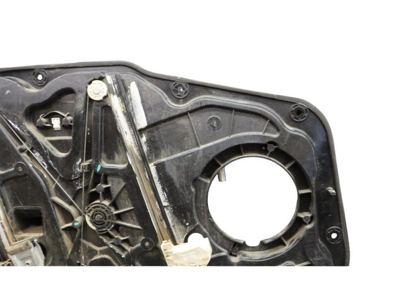 Load image into Gallery viewer, 15-20 Hyundai Genesis Front Right Passenger Side Door Window Regulator Panel Oem