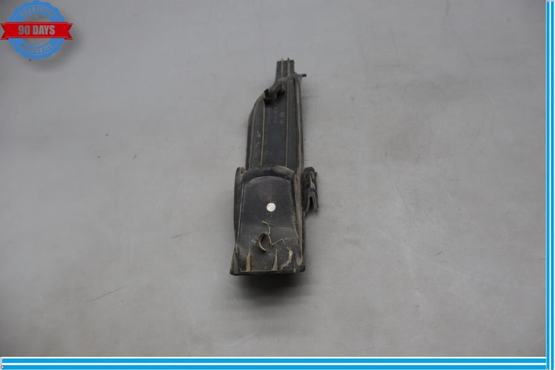 Load image into Gallery viewer, 11-14 Volkswagen VW Touareg Rear Right Side Bumper Reflector Light Oem