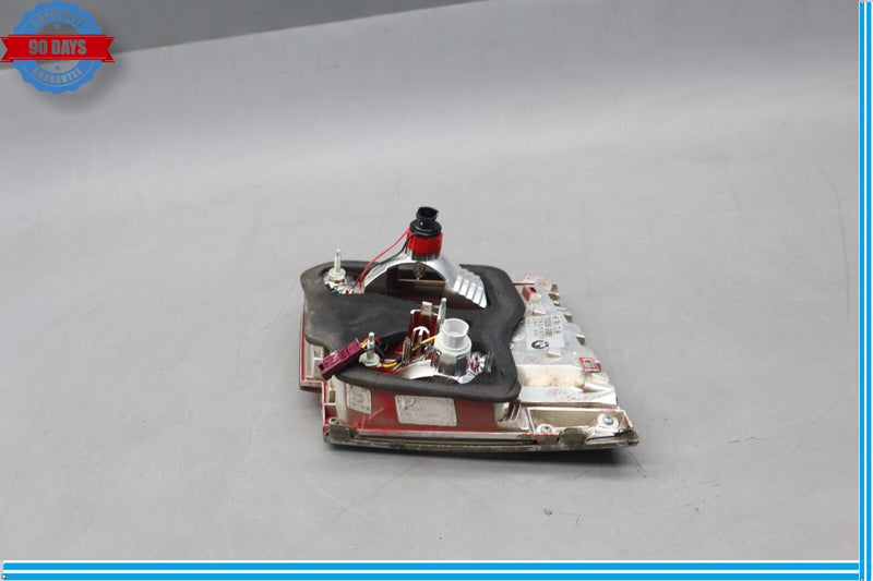 Load image into Gallery viewer, 09-12 BMW 750Li Rear Right Passenger Side Inner Tail Light Taillight Lamp Oem