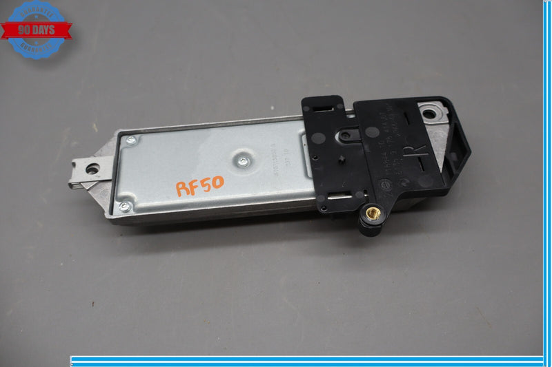 Load image into Gallery viewer, 09-15 BMW 750Li Xdrive Front Right Passenger Side Seat Belt Control Module Oem