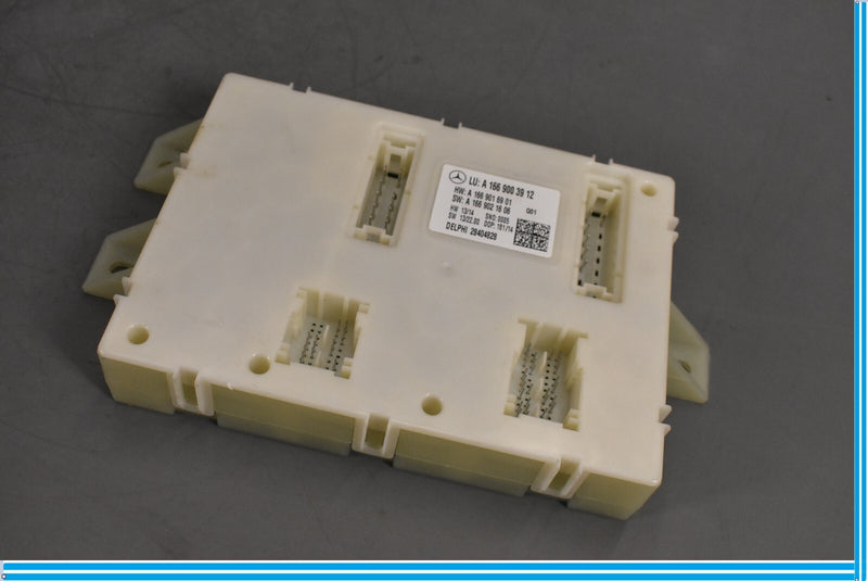 Load image into Gallery viewer, 14-16 Mercedes GL450 X166 Rear Trunk Relay Fuse Box Body Control Module BCM Oem