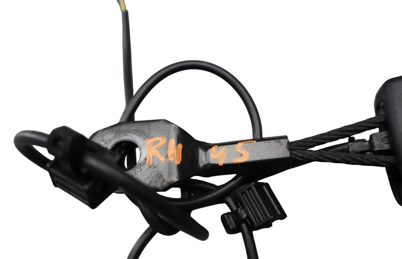 Load image into Gallery viewer, 12-18 Mercedes W218 CLS550 CLS63 Front Right Passenger Side Seat Belt Buckle Oem