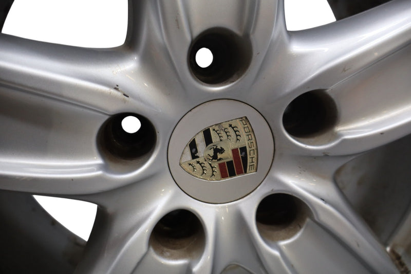 Load image into Gallery viewer, 11-18 Porsche Cayenne 958 18" 5 Spoke Alloy Wheel Rim 8Jx18 ET53 7P5601025D Oem