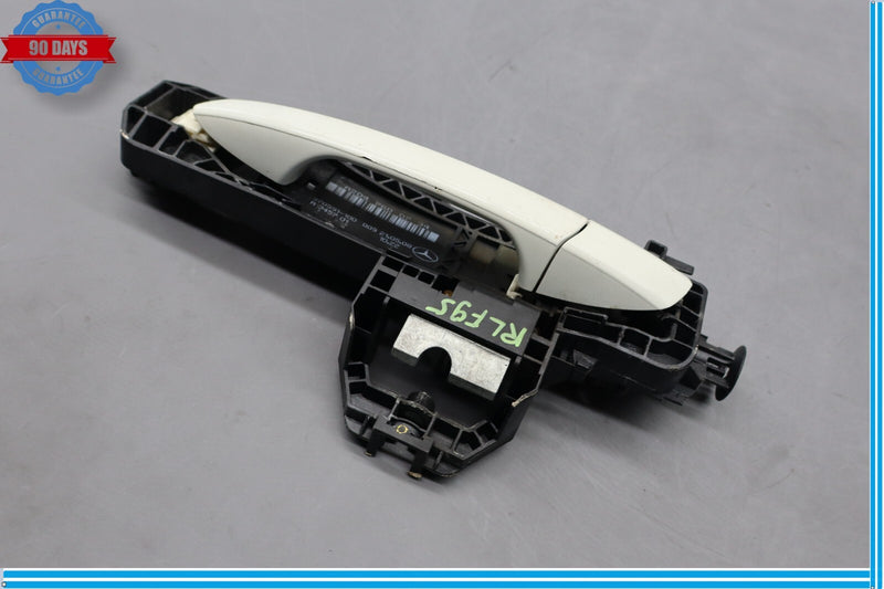 Load image into Gallery viewer, 08-11 Mercedes W204 C300 C350 Rear Left Side Exterior Door Handle Oem