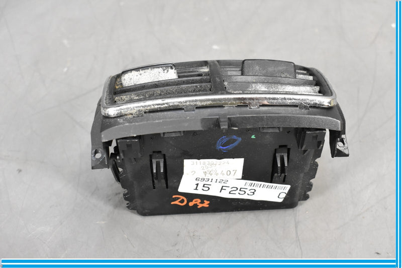 Load image into Gallery viewer, 06-11 Mercedes CLS550 CLS55 W219 Rear Seat AC A/C Control Air Vent Black Oem