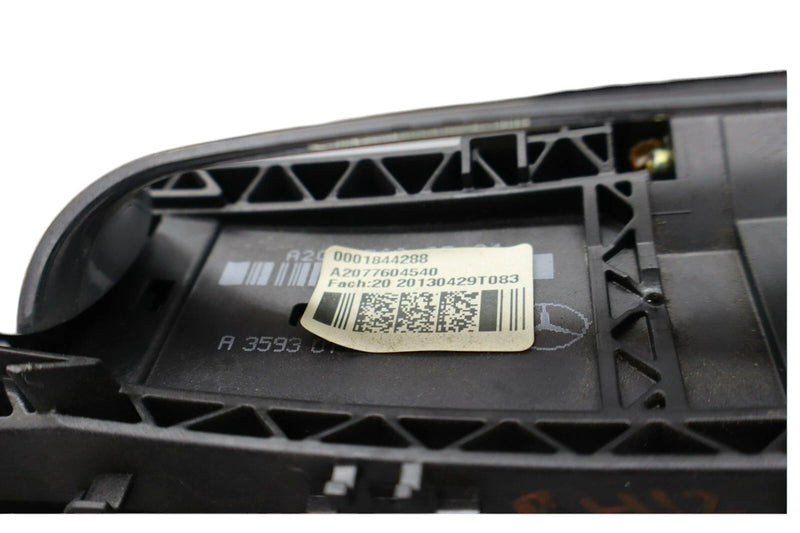 Load image into Gallery viewer, 10-17 Mercedes W207 E350 C250 Right Side Exterior Door Handle Keyless Go OEM