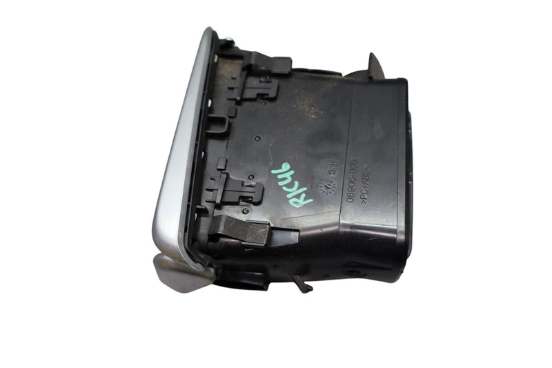 Load image into Gallery viewer, 14-20 Maserati Ghibli Right Passenger Side Dash Outer Ac Air Vent Grille Oem