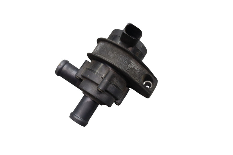 Load image into Gallery viewer, 03-18 Bentley Continental Turbocharger Water Coolant Pump 3W0965561C Oem