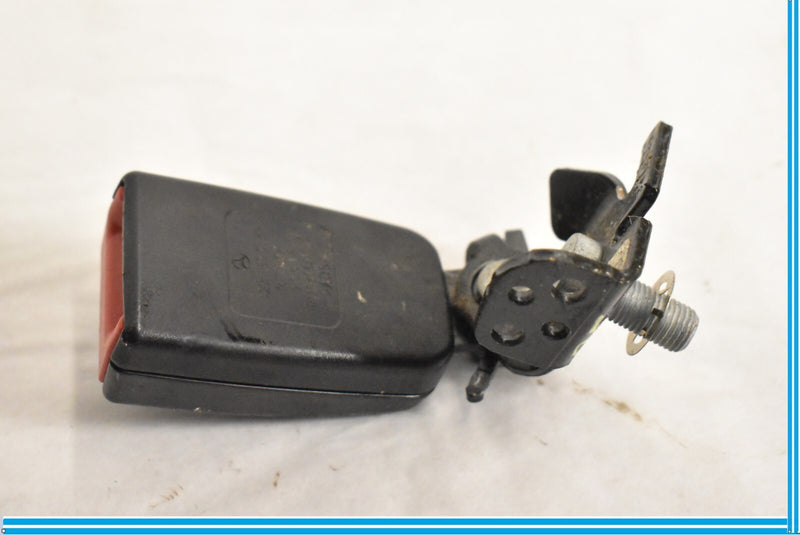 Load image into Gallery viewer, 15-20 Mercedes C300 W205 Rear Left Driver Seat Belt Buckle Black Oem