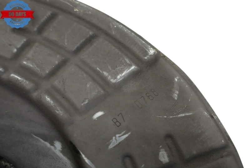 Load image into Gallery viewer, 14-17 Maserati Ghibli Rear Right Side Spindle Knuckle Bearing Hub Oem