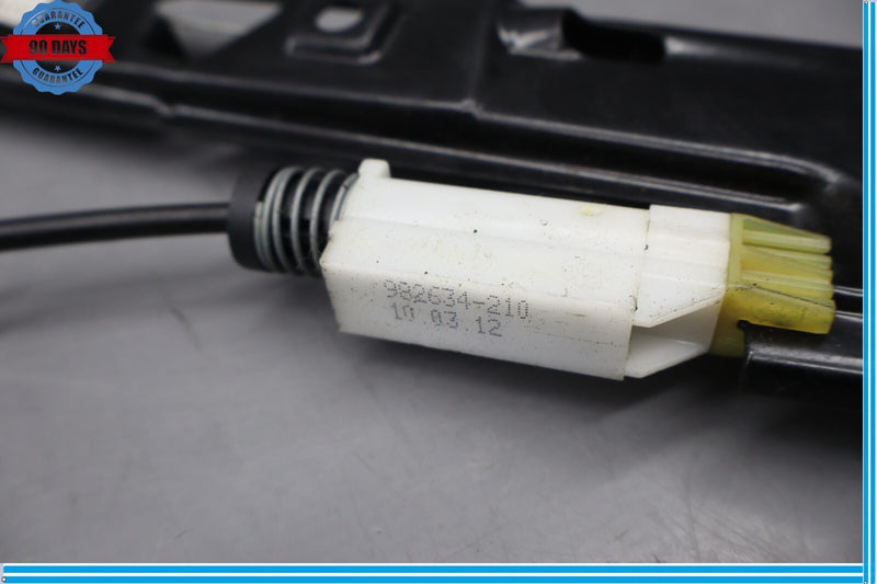 Load image into Gallery viewer, 12-18 Audi A7 Quattro Rear Right Passenger Door Window Regulator w/o Motor Oem