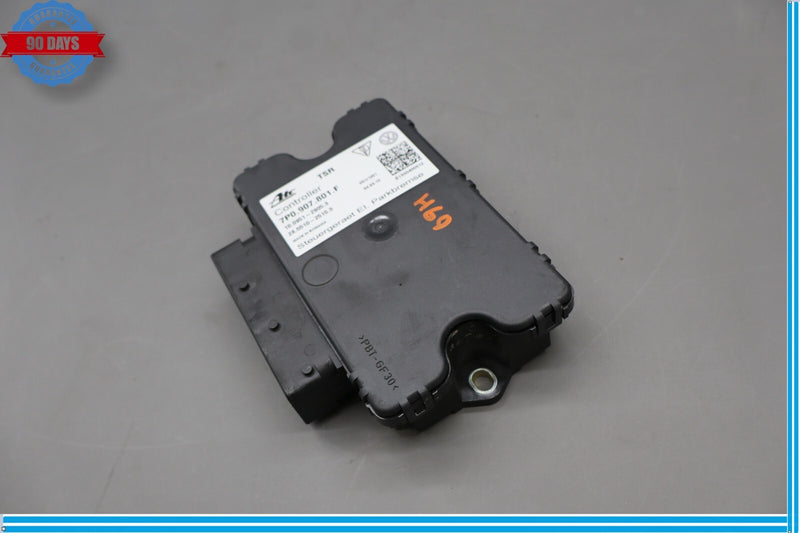 Load image into Gallery viewer, 11-18 Porsche Cayenne 958 E-Hybrid Electronic Parking Brake Control Module Oem