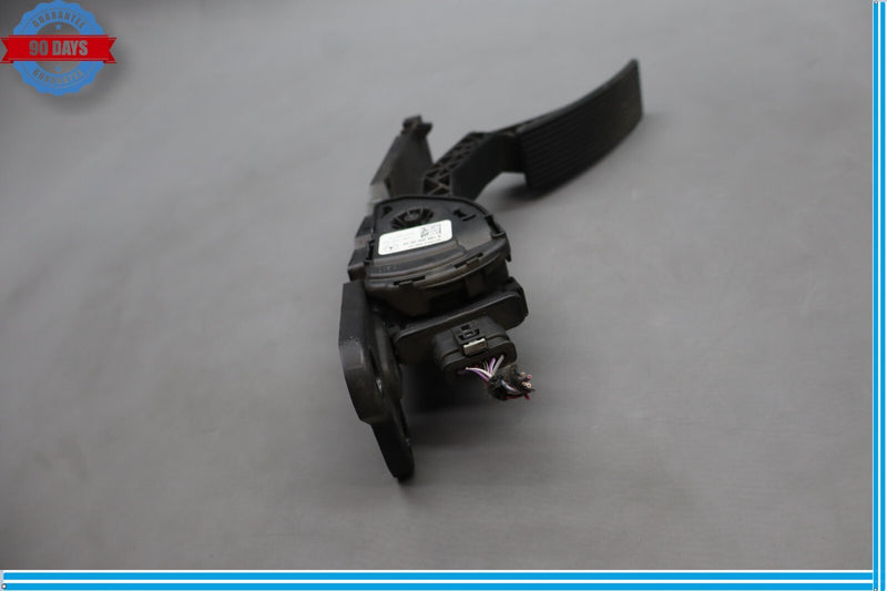 Load image into Gallery viewer, 06-19 Mercedes X166 GL450 ML350 Engine Gas Throttle Accelerator Pedal Oem