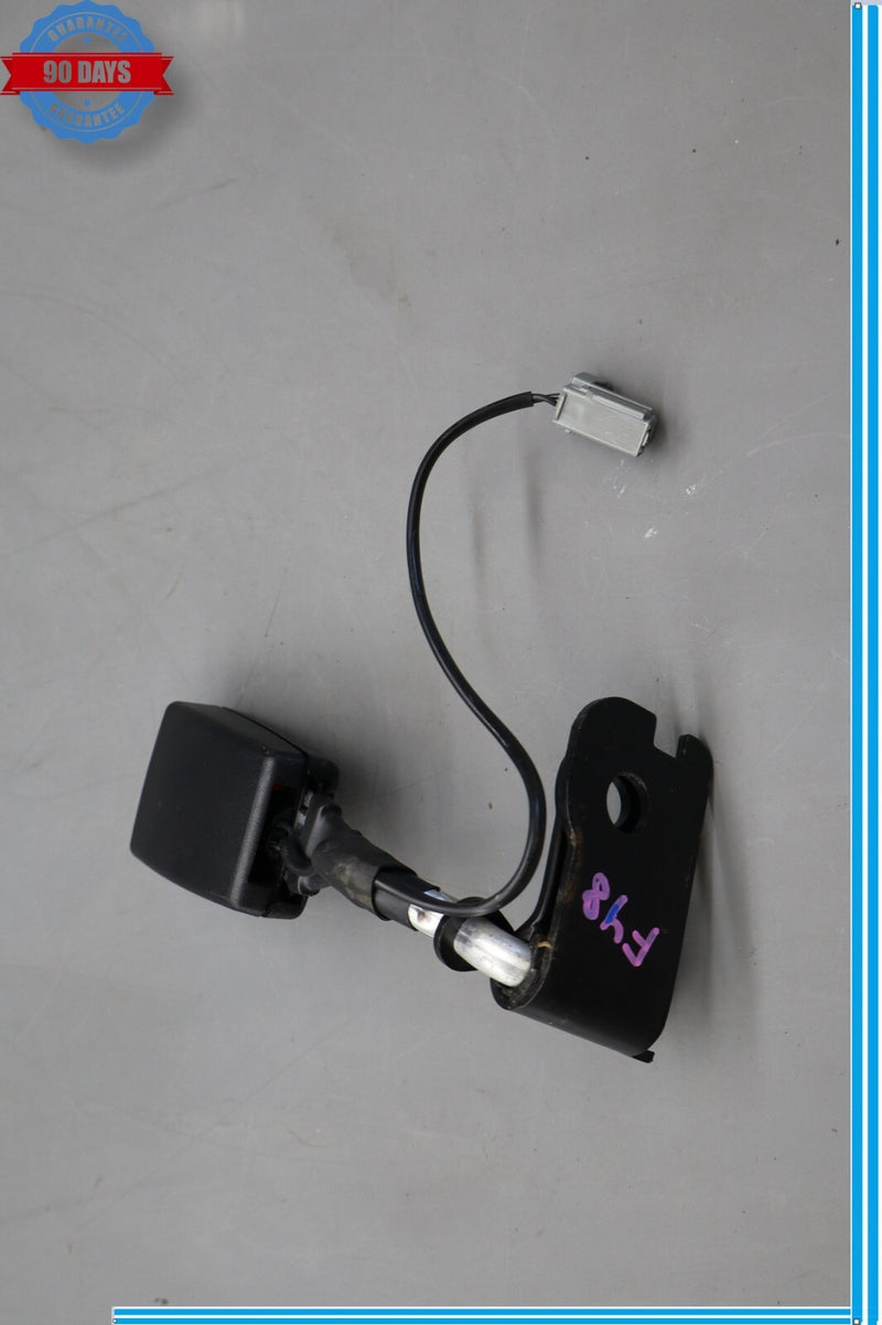 Load image into Gallery viewer, 10-15 Jaguar XJ XJL Rear Right Passenger Side Seat Belt Seatbelt Buckle Oem