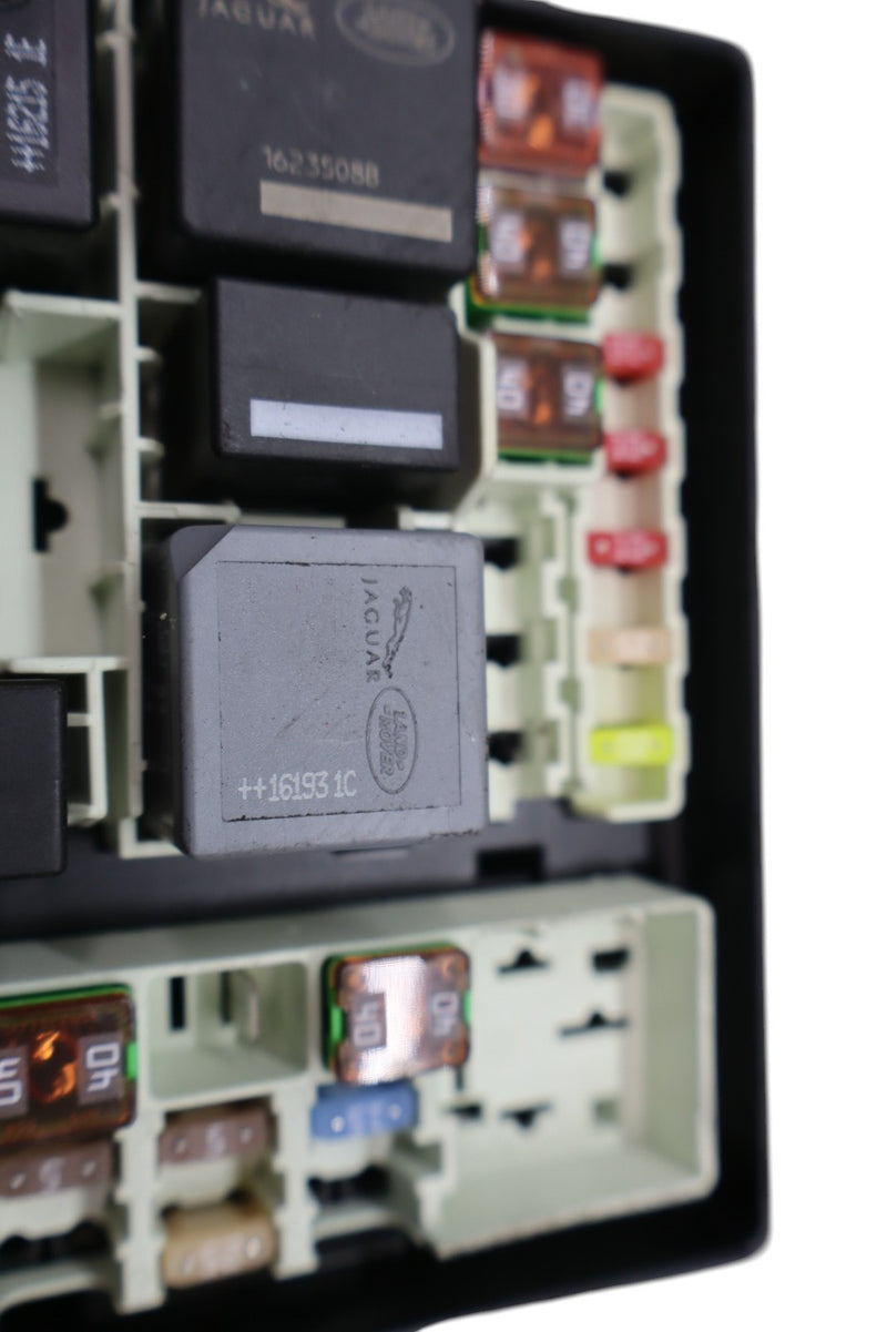 Load image into Gallery viewer, 17-20 Jaguar XE X260 Rear Fuse Relay Box Junction Block GX7314A076DA Oem