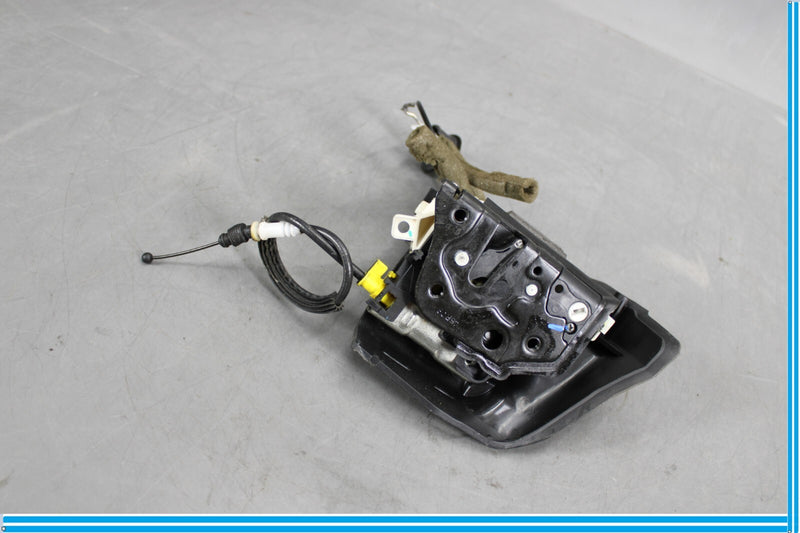 Load image into Gallery viewer, 11-18 Audi A8 Quattro Front Right Passenger Side Door Latch Lock Actuator Oem
